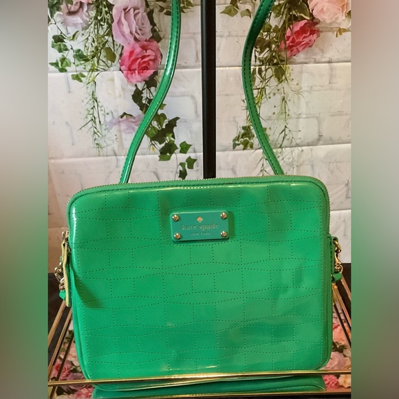 Kate Spade New York crossbody Purse EUC - Picture 2 of 14
